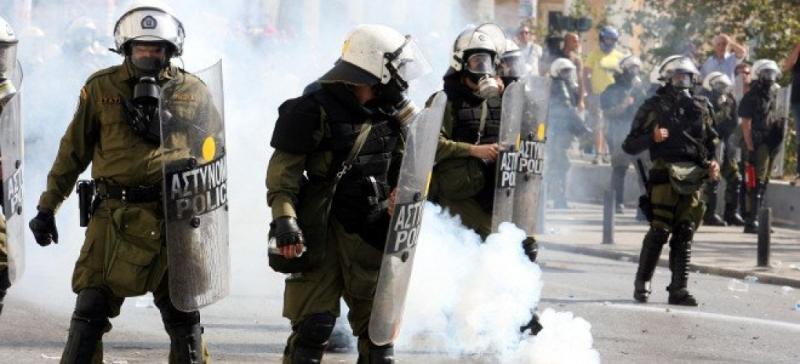 Συνεχίζονται οι αντιδράσεις στην Κω – «Στρίμωξαν» βουλευτή του ΣΥΡΙΖΑ σε καφετέρια (Video) - Media