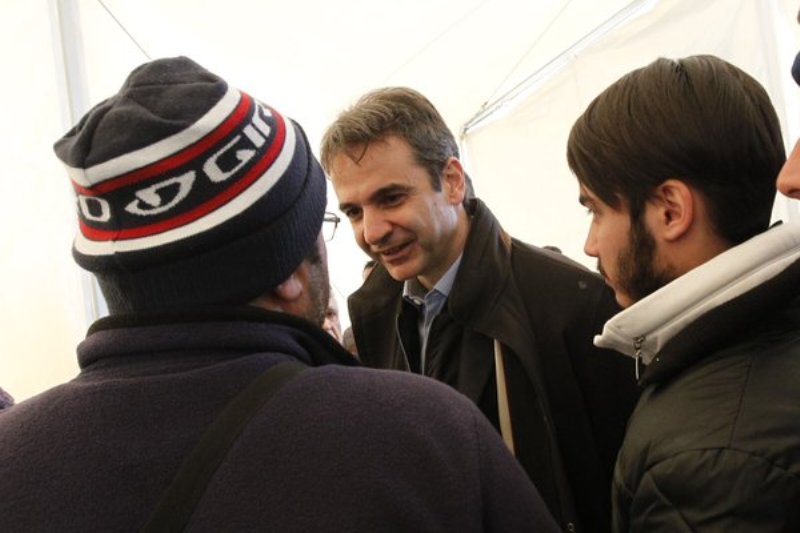 Ο Μητσοτάκης στα κέντρα υποδοχής σε Καρά Τεπε και Μόρια-Συνομίλησε με πρόσφυγες και κατοίκους (Photos) - Media