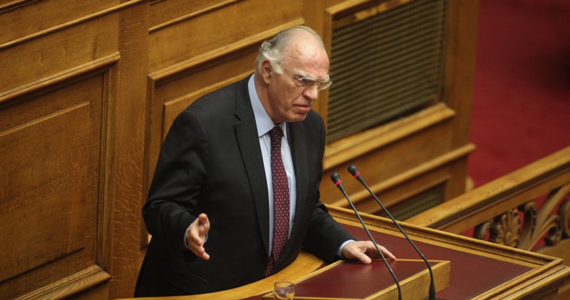 Βασίλης Λεβέντης: Να μην κλείσουν κανάλια - Media