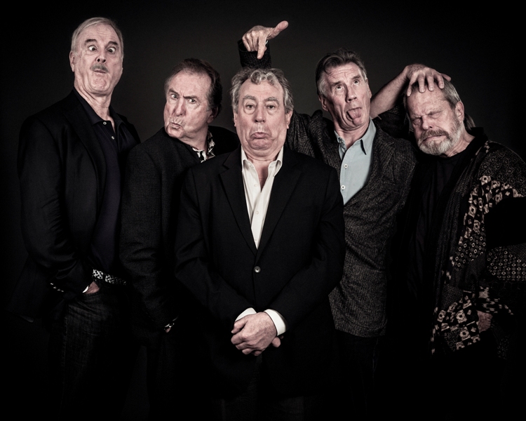 «Την τελευταία φορά που πλήρωσα για σεξ», μου κόστισε 20 εκατομμύρια δολάρια», λέει διάσημος  ηθοποιός (Photos) - Media