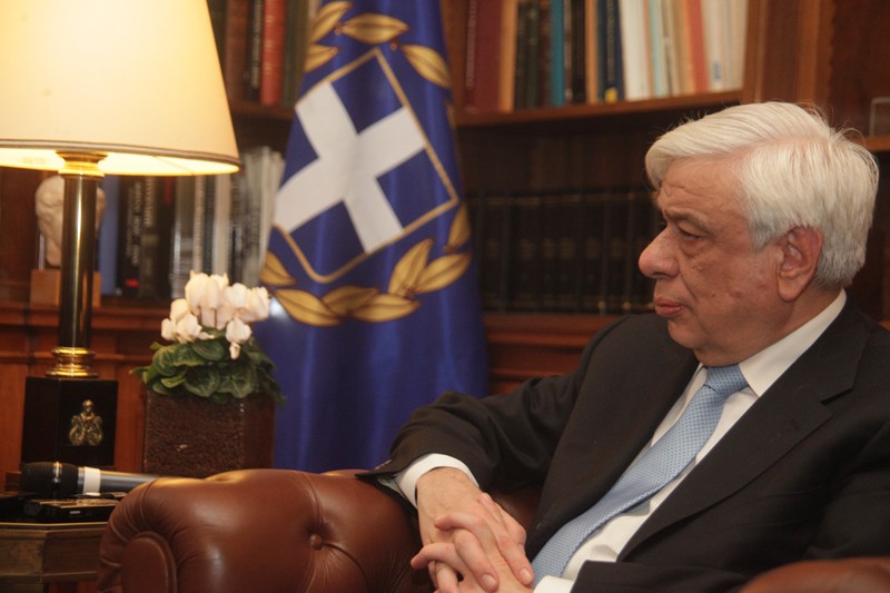 Τηλεφωνική επικοινωνία Παυλόπουλου με τον Αυστριακό ομόλογό του για το προσφυγικό - Media