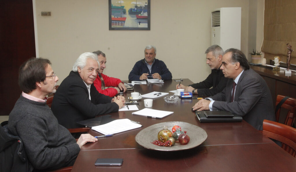 Δήμαρχοι Πειραιά: «Ναι» στο κέντρο φιλοξενίας προσφύγων στο Σχιστό υπό τις εξής προϋποθέσεις - Media