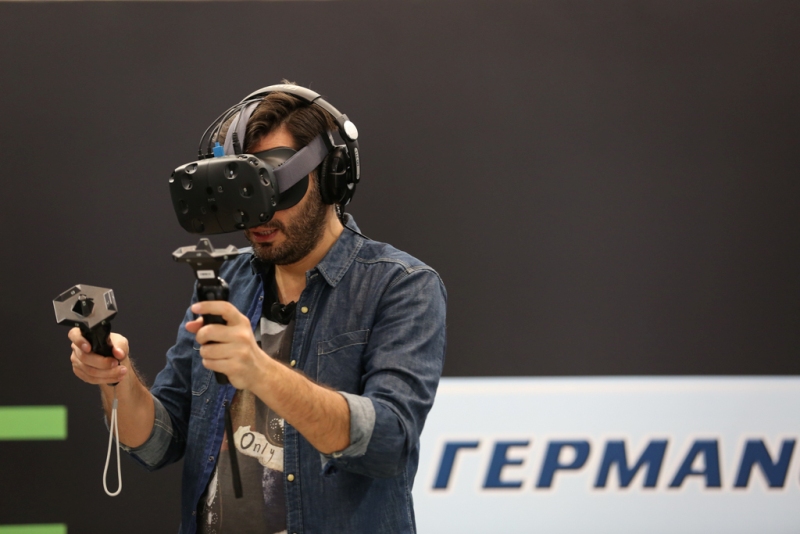 HTC Vive VR Ηeadset: Το κορυφαίο προϊόν εικονικής πραγματικότητας  αποκλειστικά στον ΓΕΡΜΑΝΟ - Media