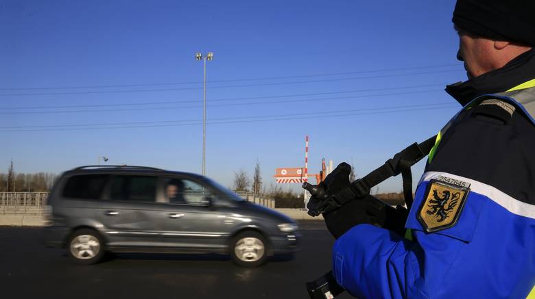 Απορρίπτει ως «παράλογη» την κριτική για τα κλειστά σύνορα η Αυστριακή ΥΠΕΣ - Media