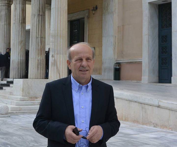 Σιμορέλης (Βουλευτής ΣΥΡΙΖΑ): Αν τολμήσουν να απαγάγουν τους τούρκους αξιωματικούς θα τους σπάσουμε τα χέρια - Media