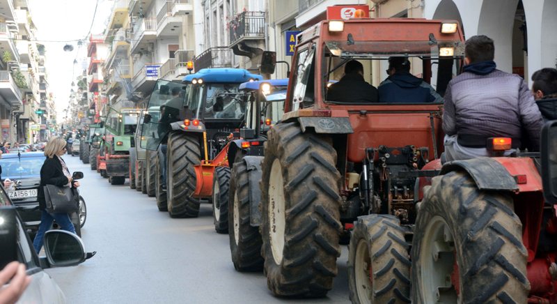 Έκκληση του Ιατρικού Συλλόγου στα αγροτικά μπλόκα να μην παρεμποδίζουν τους γιατρούς - Media