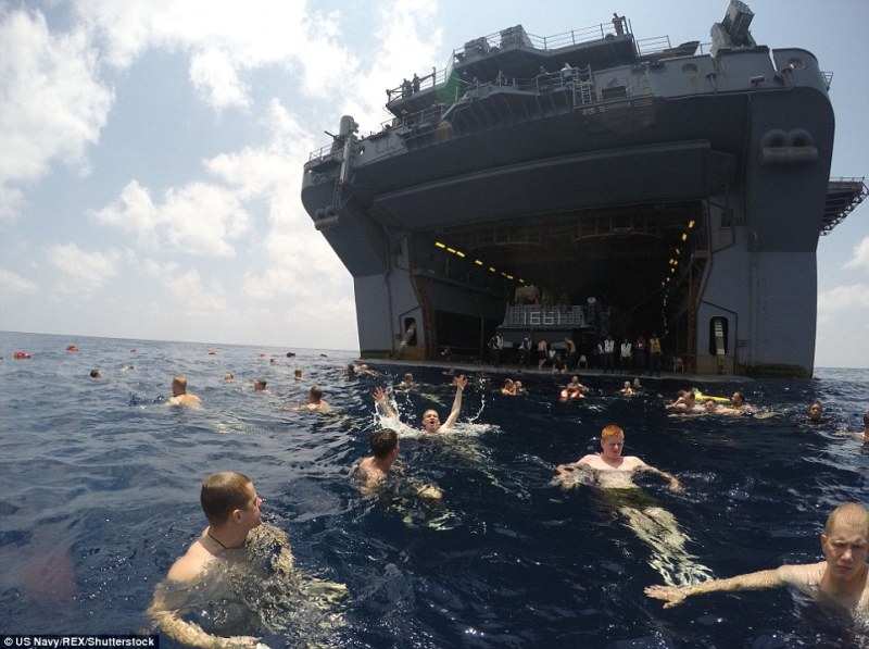 Ποιο είναι το μυστικό των ναυτών του Πολεμικού ναυτικού των ΗΠΑ, για να χαλαρώσουν; (Video & Photos) - Media Gallery 8