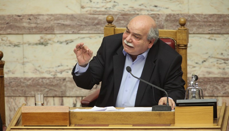 Βούτσης: Αργότερα ο εκλογικός νόμος, προέχει το προσφυγικό - Media