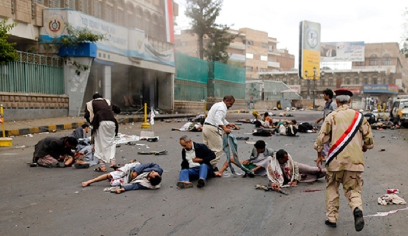 Τουλάχιστον 14 άνθρωποι σκοτώθηκαν στην Υεμένη, ύστερα από επίθεση βομβιστή – καμικάζι του ISIS - Media