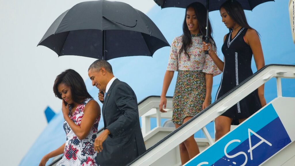 Το tweet του Ομπάμα όταν έφτασε στην Κούβα - Media