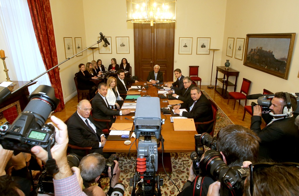 Συμφώνησαν στα βασικά οι πολιτικοί αρχηγοί - Δεν υπέγραψαν το ανακοινωθέν ΚΚΕ και Ένωση Κεντρώων - Media