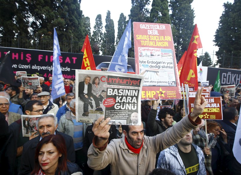 Διευθυντής Cumhuriyet: Η αποφυλάκιση των δημοσιογράφων είναι ξεκάθαρη ήττα του Ερντογάν - Media