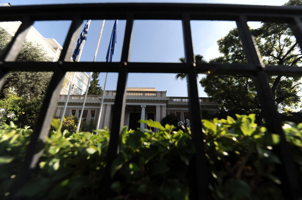 Σύσκεψη στο Μαξίμου για το προσφυγικό - Διαψεύδει η Αθήνα ότι έγιναν επαναπροωθήσεις στην Ειδομένη - Media
