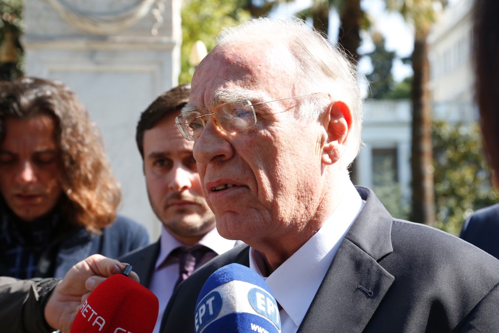 Λεβέντης: Η κυβέρνηση Τσίπρα θα πέσει, αλλιώς θα πάμε και σε άλλα μνημόνια (Video) - Media