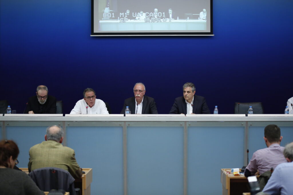 Η κυβέρνηση δημιουργεί Συντονιστικό Κέντρο Διαχείρισης Προσφυγικής Κρίσης - Απαρτίζεται από έξι υπουργεία - Media