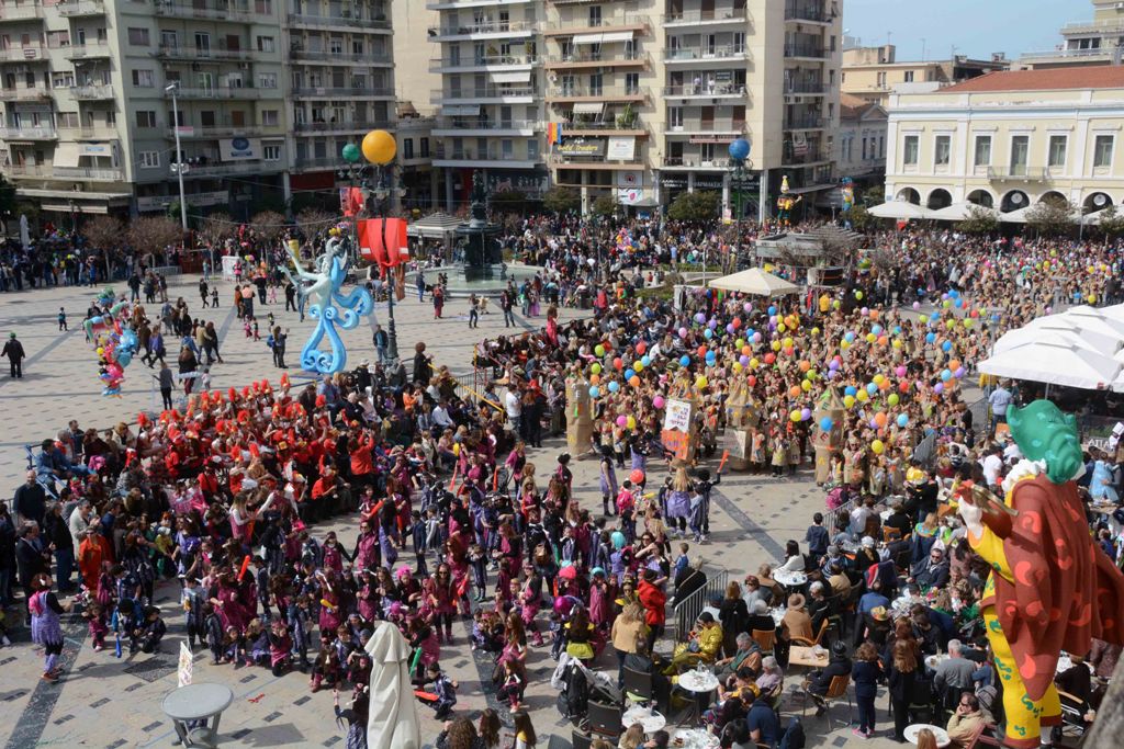 Έσπασαν τα ρεκόρ τα περιστατικά μέθης ανηλίκων στο φετινό καρναβάλι της Πάτρας - Media
