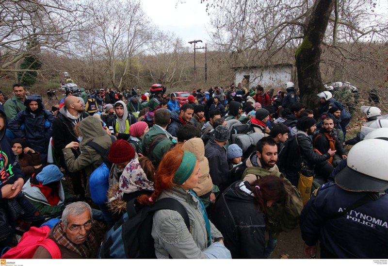 Ελεύθεροι οι Έλληνες φωτορεπόρτερ που συνελήφθησαν στην ΠΓΔΜ - Media