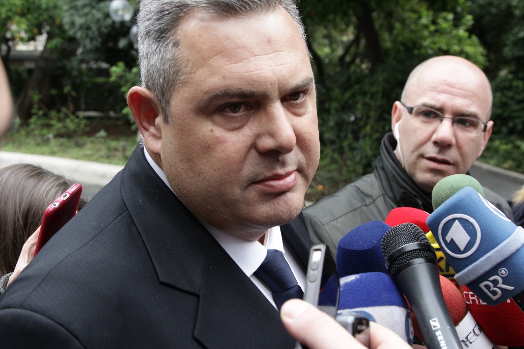 «Πόλεμος» Καμμένου - Κουτζαμάνη για υποβρύχια, Siemens και Βγενόπουλο - Media