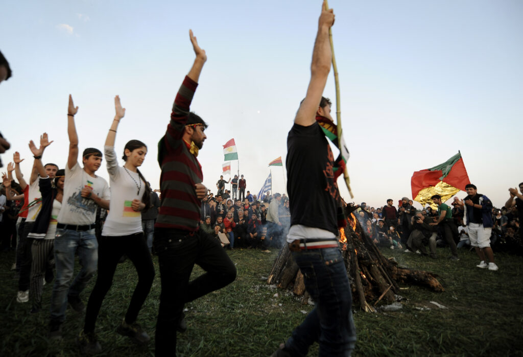Ειδομένη: Κούρδοι από τη Συρία και το Ιράκ γιόρτασαν το Νεβρόζ - ημέρα ειρήνης και αγάπης (Photos) - Media Gallery