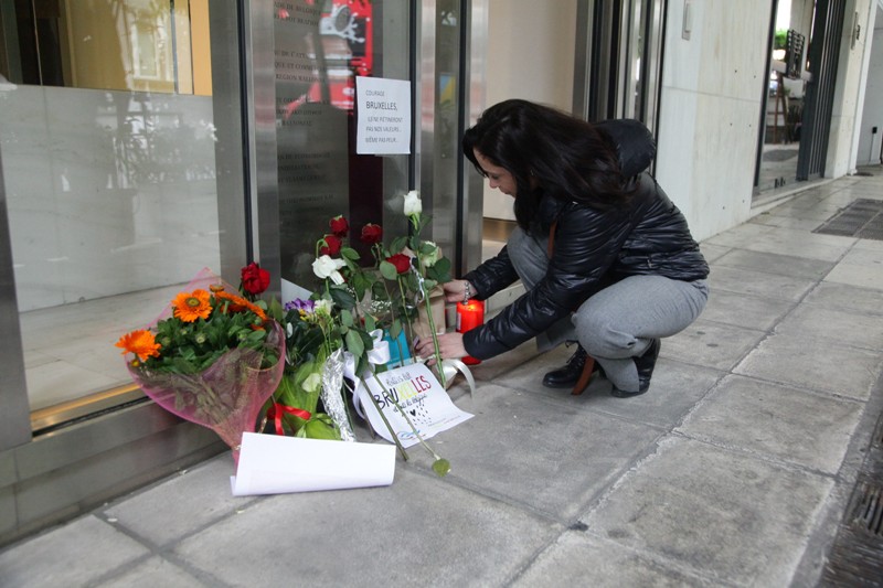 Βρυξέλλες: Ενός λεπτού σιγή τηρήθηκε στη μνήμη των θυμάτων - Κλειστό θα παραμείνει και αύριο το αεροδρόμιο (Video) - Media