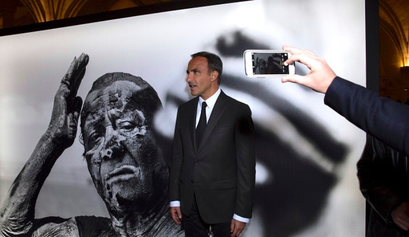 Μεγάλη επιτυχία για την έκθεση φωτογραφίας του Νίκου Αλιάγα στο Παρίσι - Media