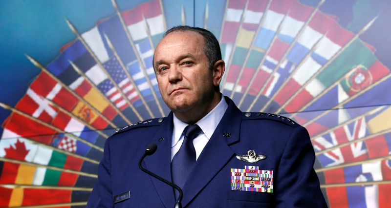 Στρατιωτικός διοικητής ΝΑΤΟ: Μόσχα και Δαμασκός χρησιμοποιούν τους Σύρους πρόσφυγες ως όπλα ενάντια στην ΕΕ - Media