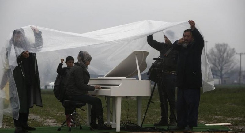 Ειδομένη: 24χρονη πέρασε τα σύνορα με... τη μουσική - Media