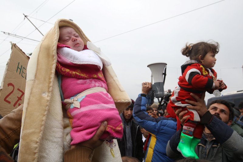 Ζωή σε αναμονή - Σε τι ελπίζουν οι πρόσφυγες στην Ειδομένη (Photos) - Media
