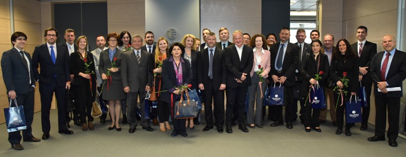 Συνάντηση του Διευθύνοντος Συμβούλου της ΕΛΛΗΝΙΚΑ ΠΕΤΡΕΛΑΙΑ  Α.Ε. Γρηγόρη Στεργιούλη, με το Club των Ξένων Οικονομικών και Εμπορικών Ακολούθων στην Ελλάδα (ECDC) - Media