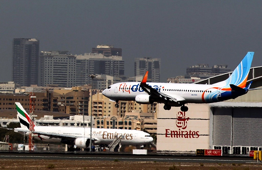 Καταγγελίες-σοκ πιλότων των Emirates και Flydubai στο RT: «Είμαστε εξαντλημένοι, εργαζόμαστε υπό καθεστώς τρόμου» - Media
