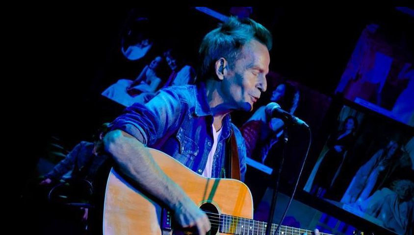 Βαγγέλης Γερμανός:  Φωτογραφήθηκα μόνος, χωρίς να γνωρίζω το «ύφος» της τελικής εικόνας (Photo) - Media