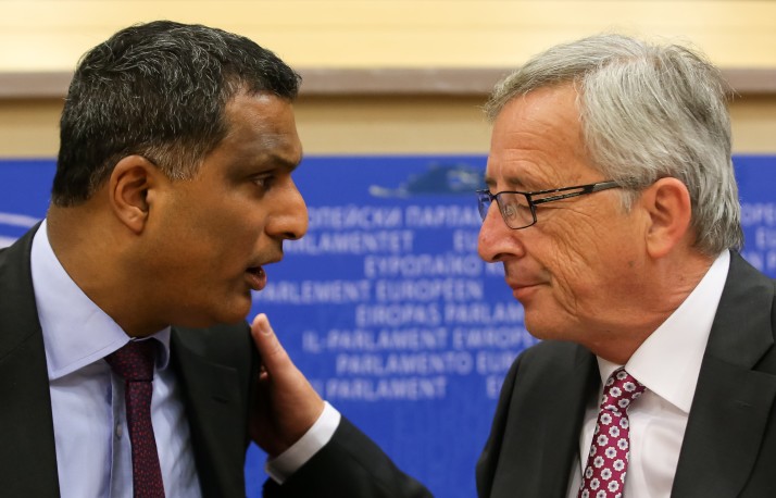 Νέο πλήγμα για τον Κάμερον - Υψηλόβαθμος Ευρωβουλευτής των συντηρητικών στηρίζει το Brexit - Media