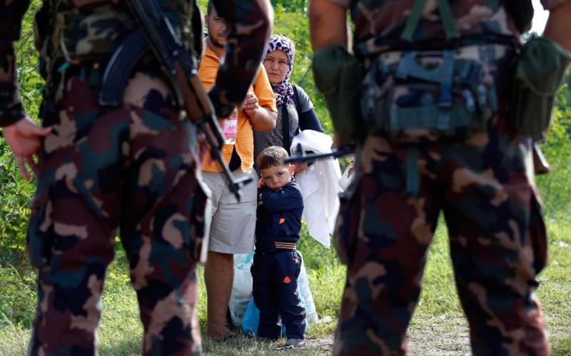 Στρατό στέλνει η Ουγγαρία στα νότια σύνορα της για να μην μπουν πρόσφυγες - Media