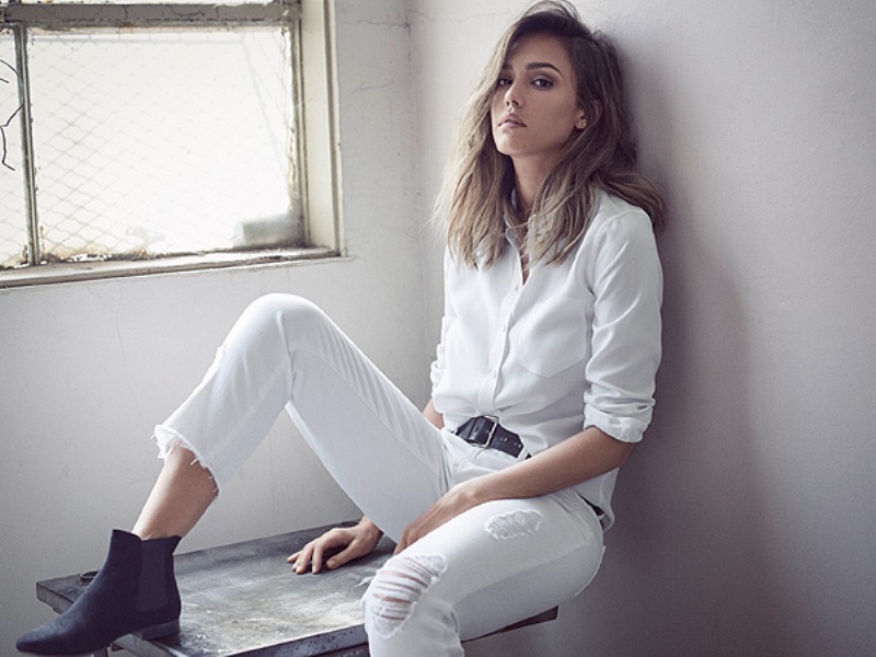 Τζέσικα Άλμπα: Νιώθω υπέροχα που μεγαλώνω - Media