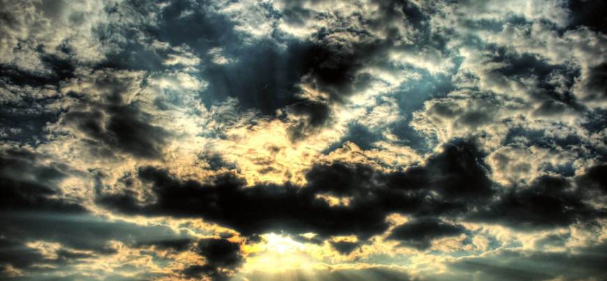 Καταιγίδες στα ορεινά - Μικρή πτώση της θερμοκρασίας - Media