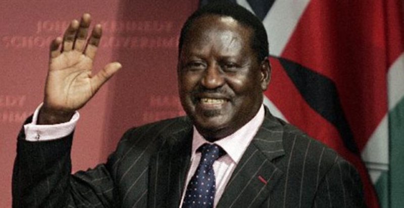 Κένυα: Έπεσε από το βάθρο ο τέως πρωθυπουργός (Video) - Media