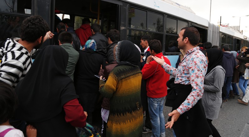 Επαναπροωθούνται μέσω Τουρκίας 240 μετανάστες τις επόμενες τρεις μέρες - Media