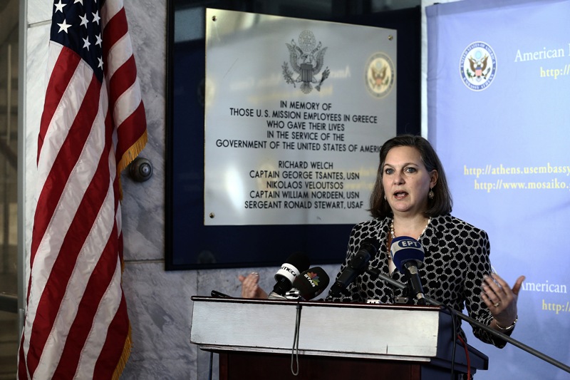 Νούλαντ: Τεράστια η γενναιοδωρία του ελληνικού λαού - Οι ΗΠΑ στηρίζουν την Ελλάδα - Media