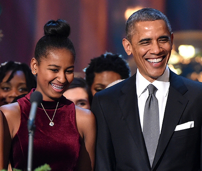 Στοργικός μπαμπάς ο Ομπάμα - Θα παραμείνει στην Ουάσινγκτον για να τελειώσει το σχολείο η κόρη του - Media