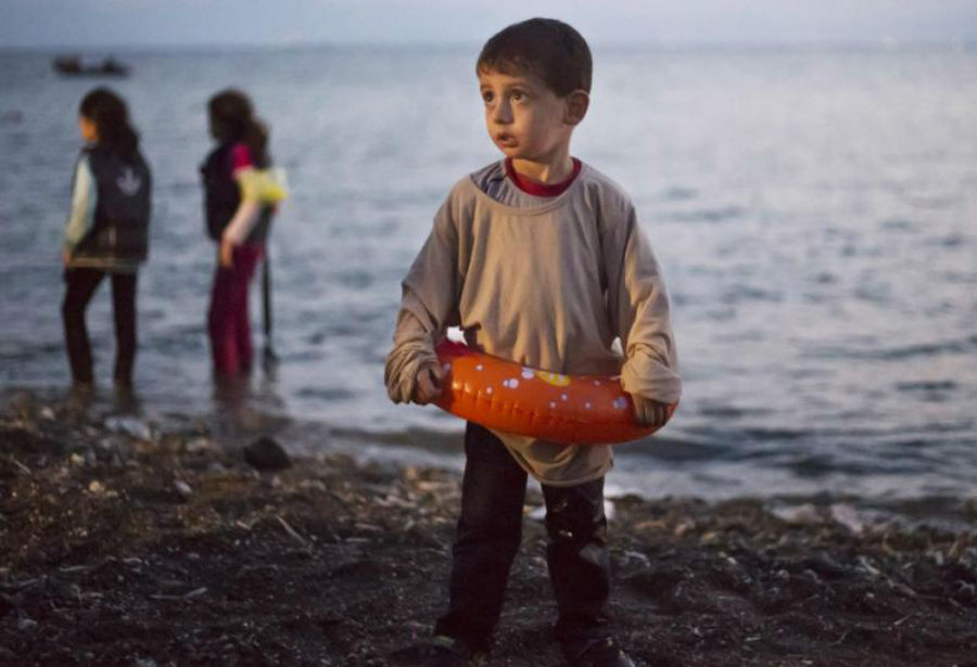 Τα παιδιά των προσφύγων ταξιδεύουν πια μόνα προς το άγνωστο - Οι γονείς τους δεν έχουν πλέον χρήματα - Media