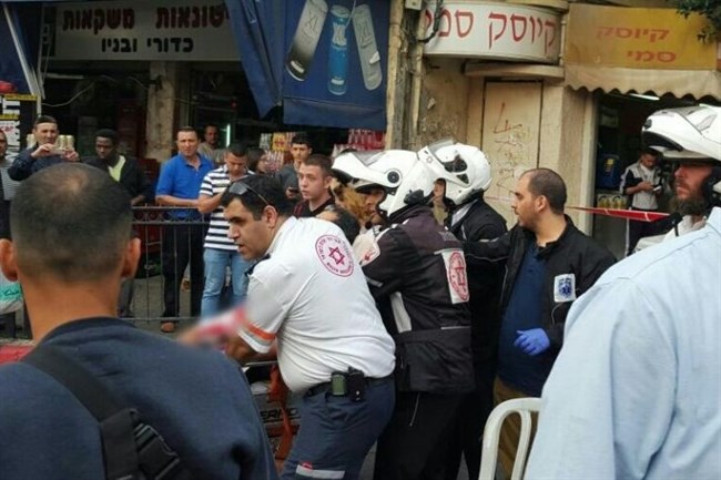 Νεκρός και τραυματίες από επίθεση Παλαιστινίου με μαχαίρι στο Τελ Αβίβ - Πραγματοποιούσε επίσκεψη ο Μπάιντεν - Media