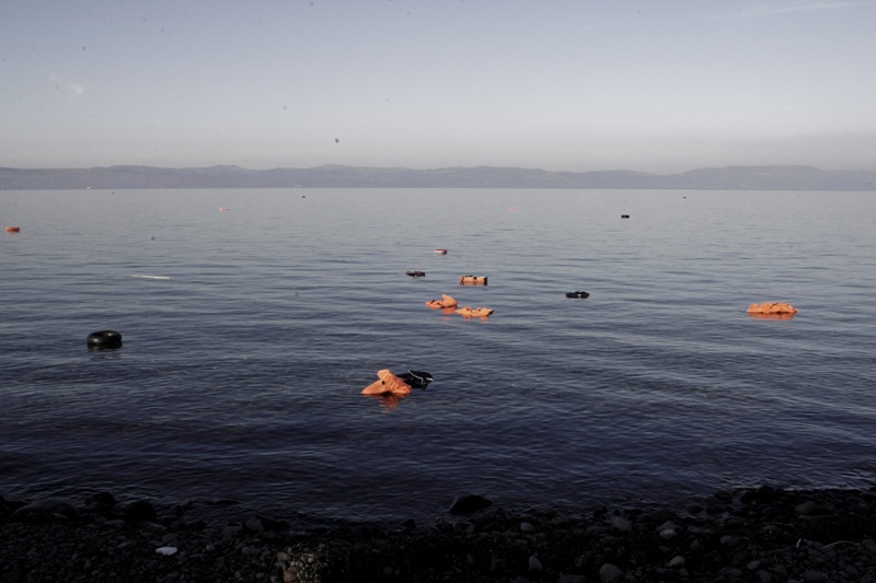 Λιγότεροι σήμερα οι πρόσφυγες και μετανάστες στα νησιά του Β. Αιγαίου  - Media