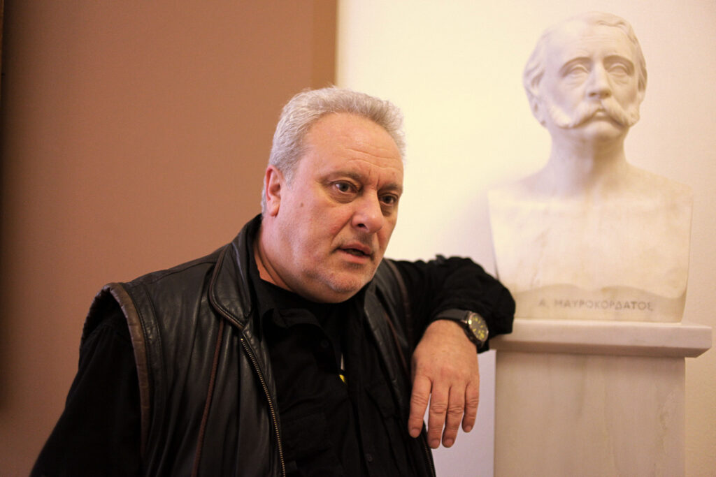 Ψαριανός προς Βούτση: Γιατί καθυστερούν να δημοσιοποιηθούν τα πόθεν έσχες των βουλευτών - Media