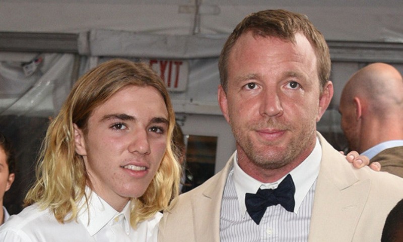 Με τον μπαμπά του θα μείνει ο γιος της Μαντόνα - Media