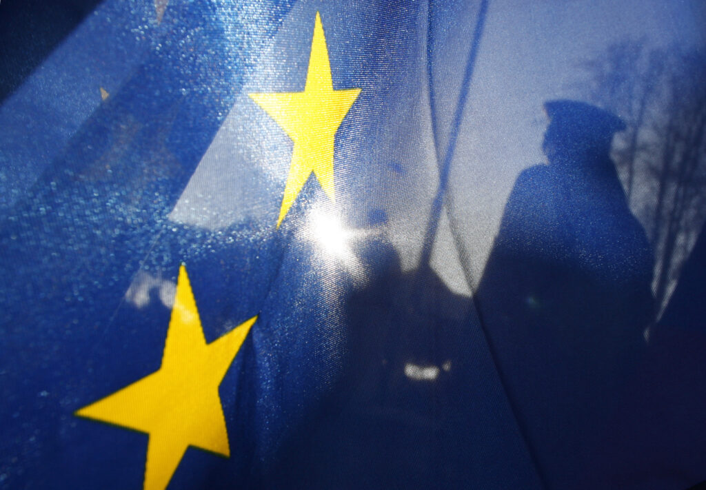 Έντονη ανησυχία στις ΗΠΑ για την «υπαρξιακή» κρίση και την πιθανή κατάρρευση της ΕΕ - Media