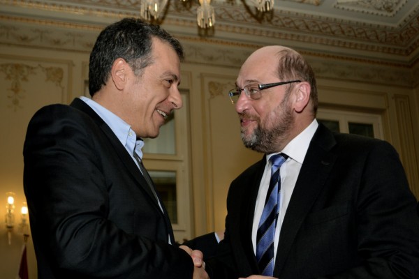 Θεοδωράκης σε Σουλτς: «Τα προβλήματα της χώρας μας δεν σταματούν στην προσφυγική κρίση» - Media