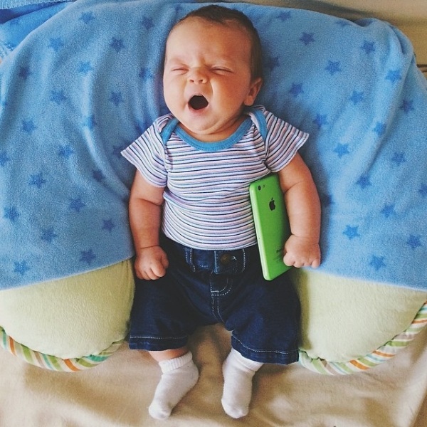 Κινέζος πούλησε το μωρό του για ένα κινητό  - Media