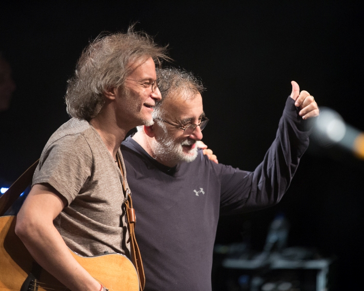 Θάνος Μικρούτσικος και Μίλτος Πασχαλίδης μαζί το καλοκαίρι - Media