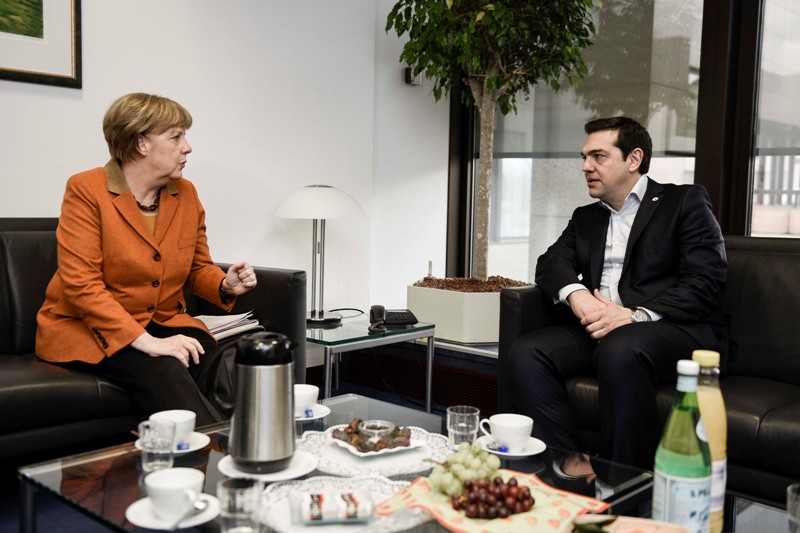 Συμφωνία Τσίπρα - Μέρκελ: Απαράδεκτη η λογική των κλειστών συνόρων - Media