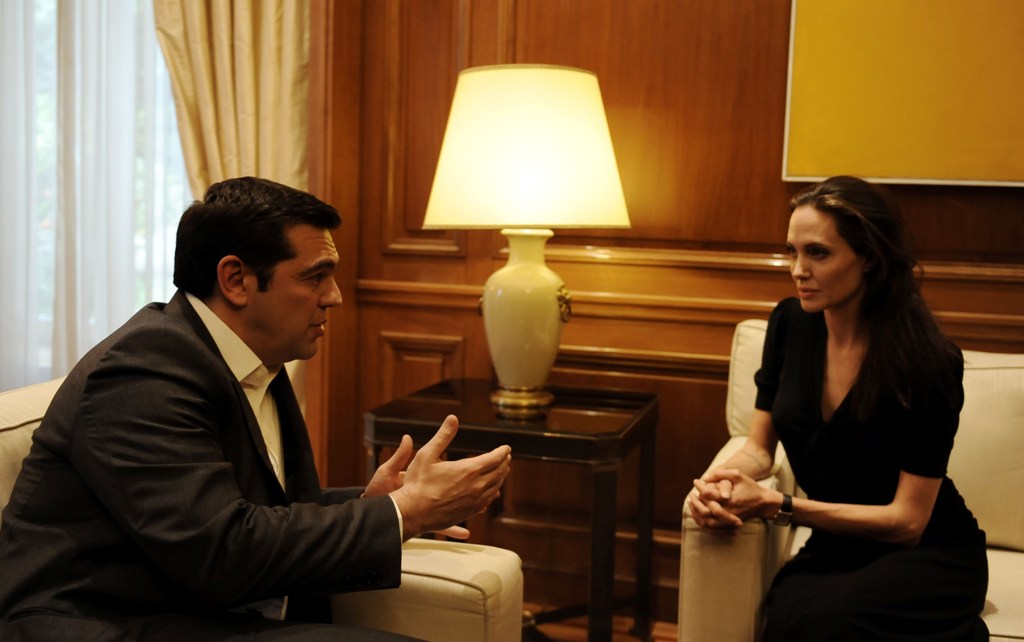 Μέγαρο Μαξίμου: Ολοκληρώθηκε η συνάντηση Τσίπρα με Αντζελίνα Τζολί (Photos) - Media